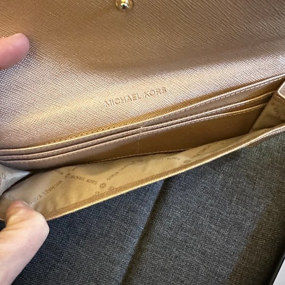 Michael Kors Slim Jet Set Flap Travel Wallet - Picture 5 of 7